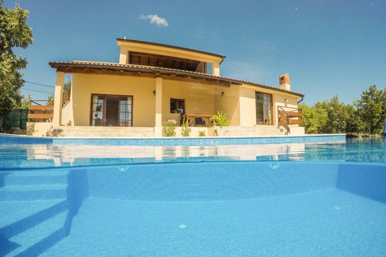 Villa Nabucco Kras Exterior photo